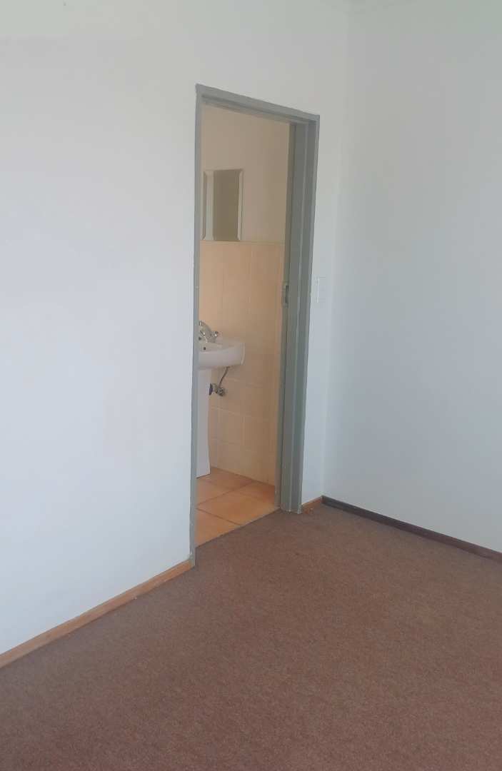 2 Bedroom Property for Sale in Crystal Park Gauteng