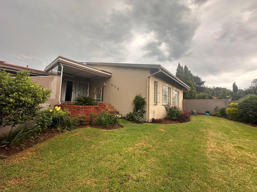 3 Bedroom Property for Sale in Wilro Park Gauteng