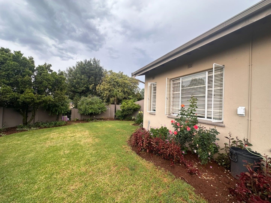 3 Bedroom Property for Sale in Wilro Park Gauteng