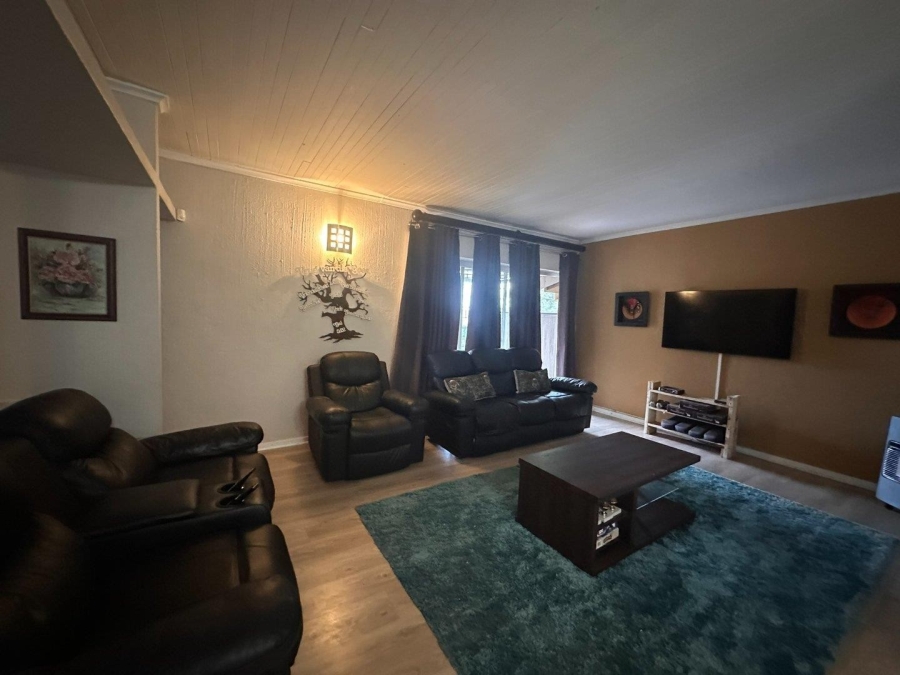3 Bedroom Property for Sale in Wilro Park Gauteng