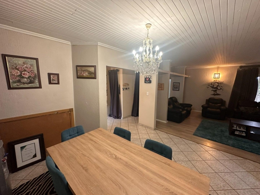 3 Bedroom Property for Sale in Wilro Park Gauteng