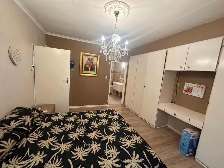 3 Bedroom Property for Sale in Wilro Park Gauteng