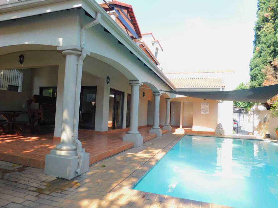 To Let 2 Bedroom Property for Rent in Lonehill Gauteng