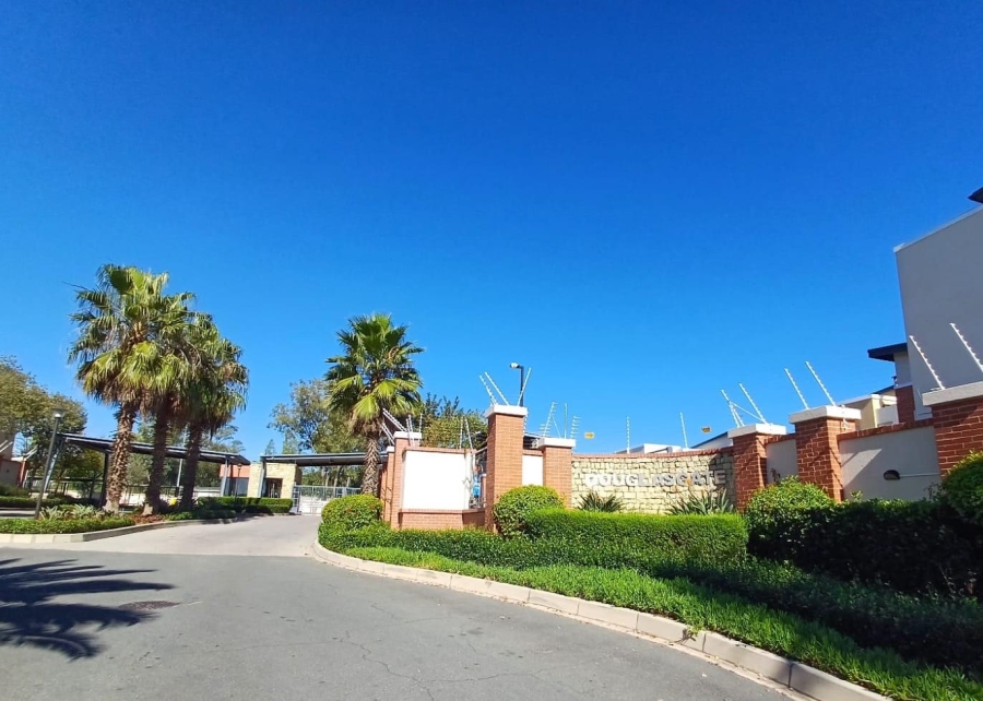 To Let 1 Bedroom Property for Rent in Douglasdale Gauteng