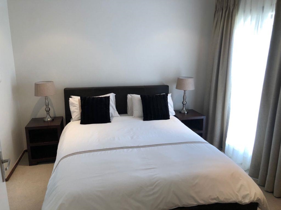 To Let 3 Bedroom Property for Rent in Illovo Gauteng