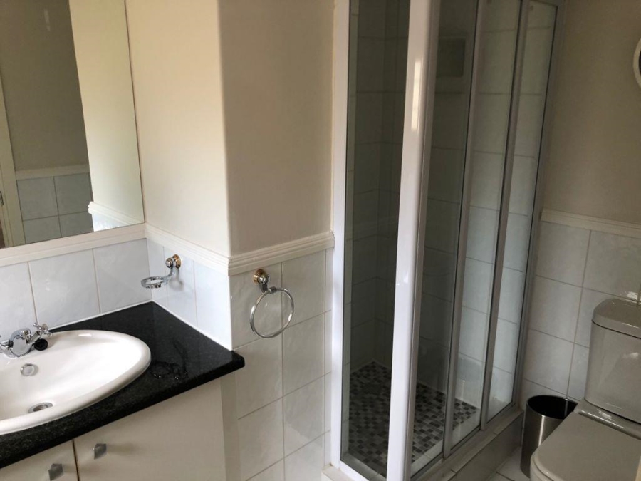 To Let 3 Bedroom Property for Rent in Illovo Gauteng