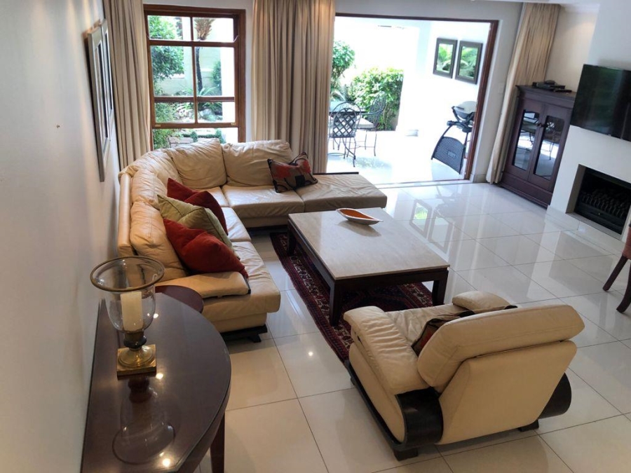 To Let 3 Bedroom Property for Rent in Illovo Gauteng