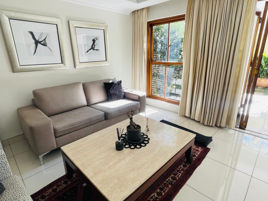 To Let 3 Bedroom Property for Rent in Illovo Gauteng