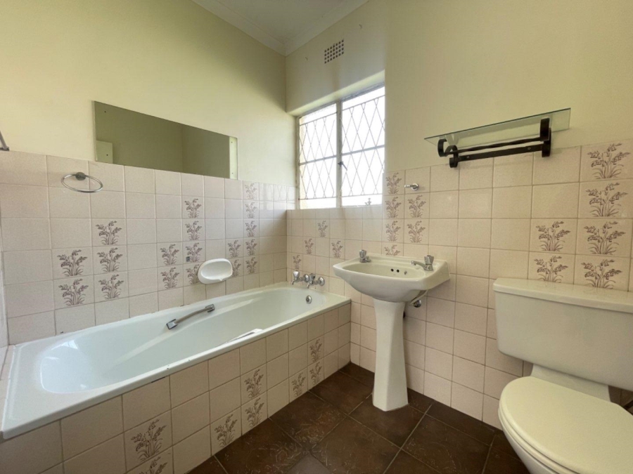 To Let 3 Bedroom Property for Rent in Croydon Gauteng