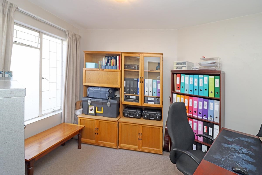 3 Bedroom Property for Sale in Faerie Glen Gauteng