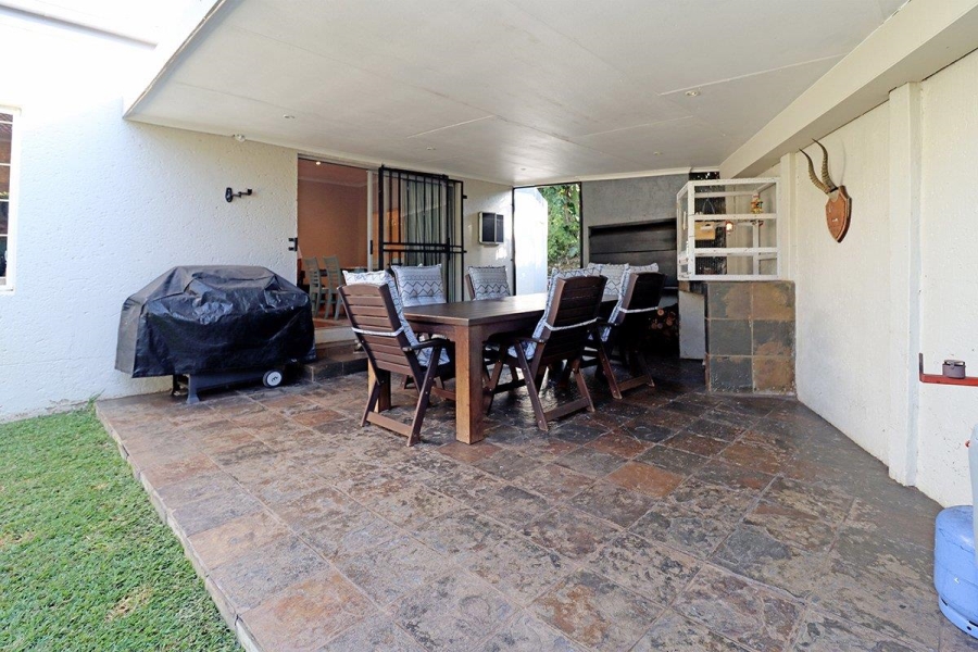 3 Bedroom Property for Sale in Faerie Glen Gauteng