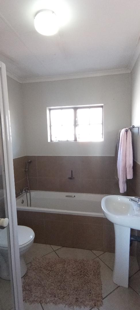 2 Bedroom Property for Sale in Sagewood Gauteng