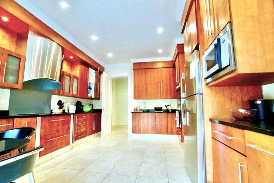 4 Bedroom Property for Sale in Sandhurst Gauteng