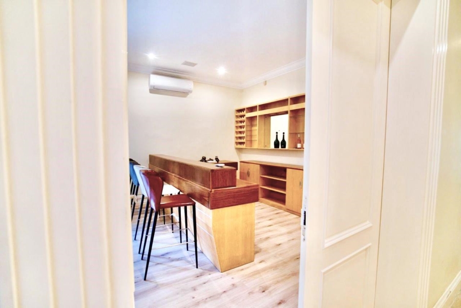 4 Bedroom Property for Sale in Sandhurst Gauteng