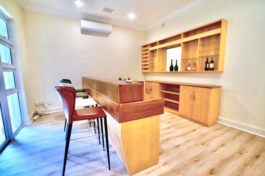 4 Bedroom Property for Sale in Sandhurst Gauteng