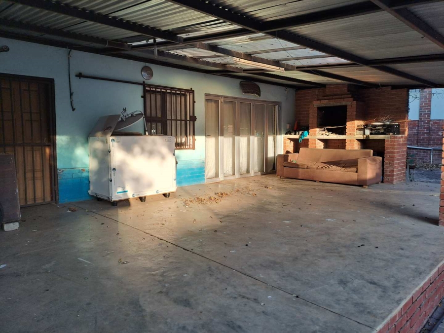 3 Bedroom Property for Sale in Capital Park Gauteng