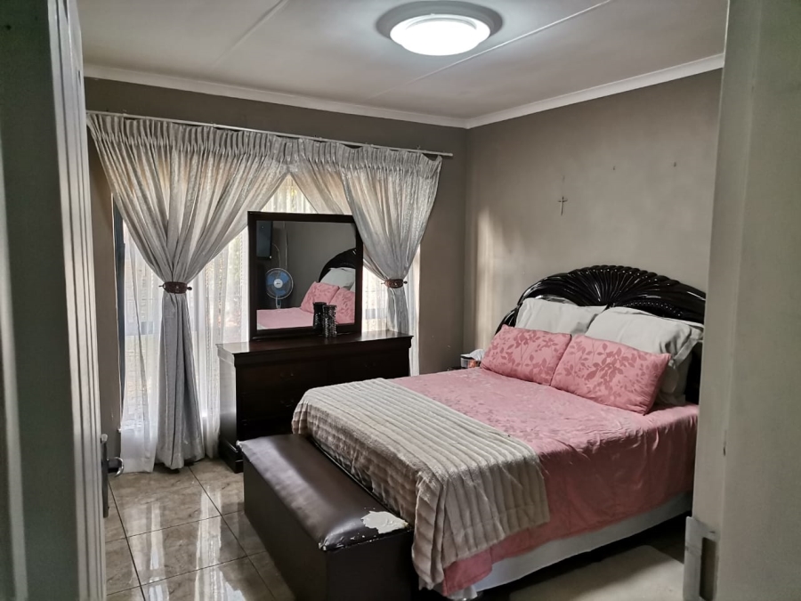 3 Bedroom Property for Sale in Witpoortjie Gauteng