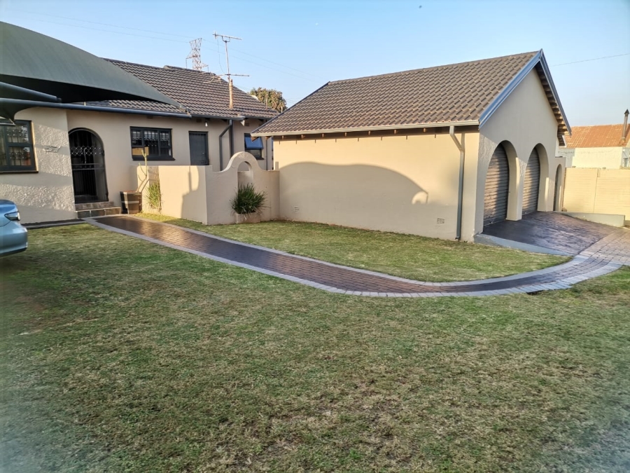 3 Bedroom Property for Sale in Witpoortjie Gauteng