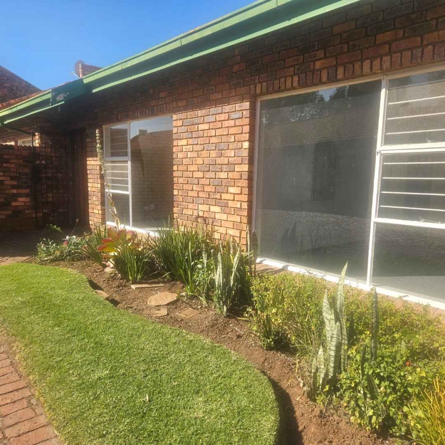 2 Bedroom Property for Sale in Mayberry Park Gauteng