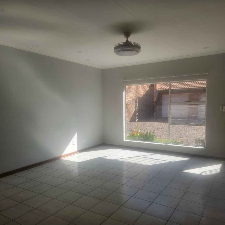 2 Bedroom Property for Sale in Mayberry Park Gauteng