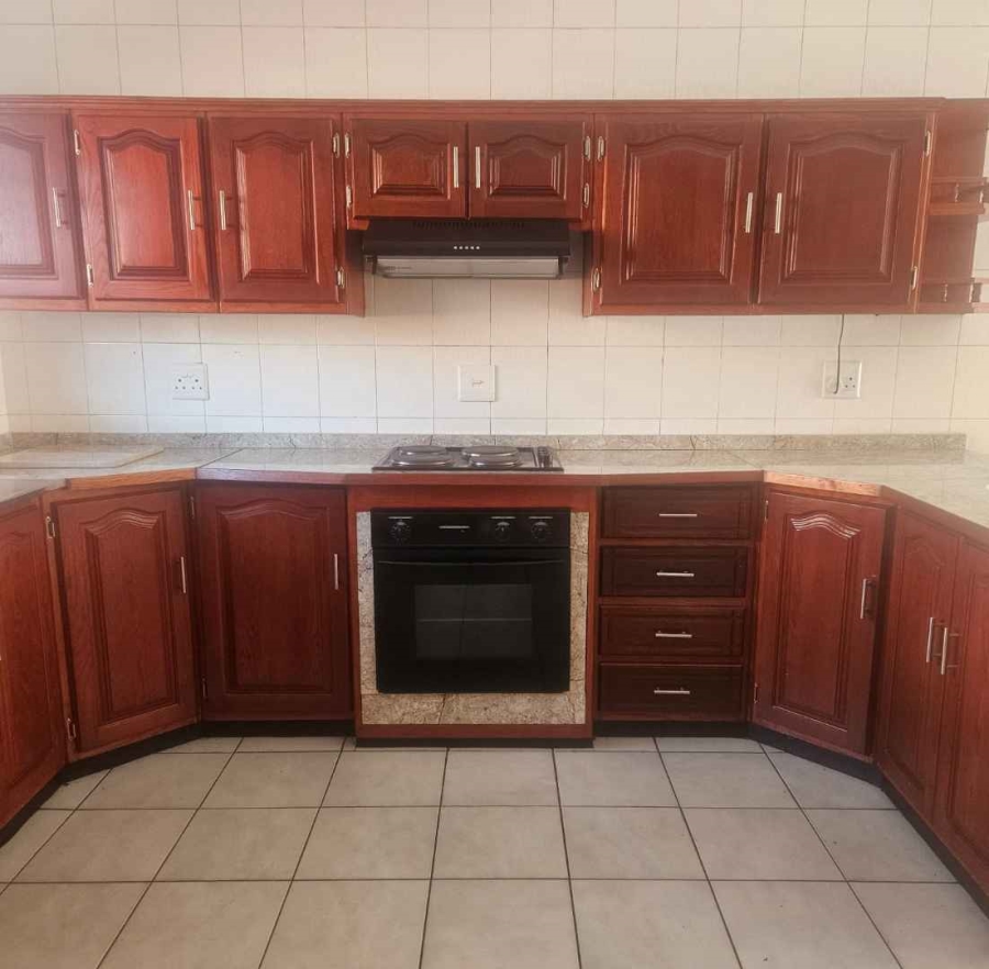 2 Bedroom Property for Sale in Mayberry Park Gauteng