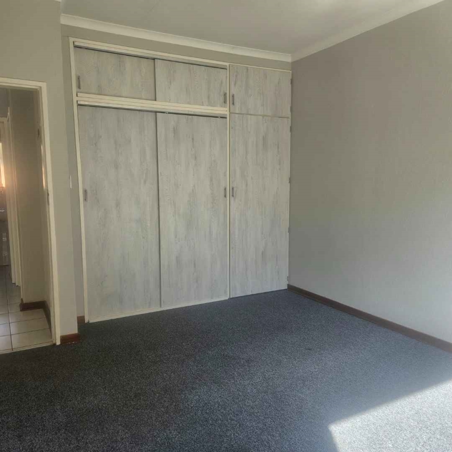 2 Bedroom Property for Sale in Mayberry Park Gauteng