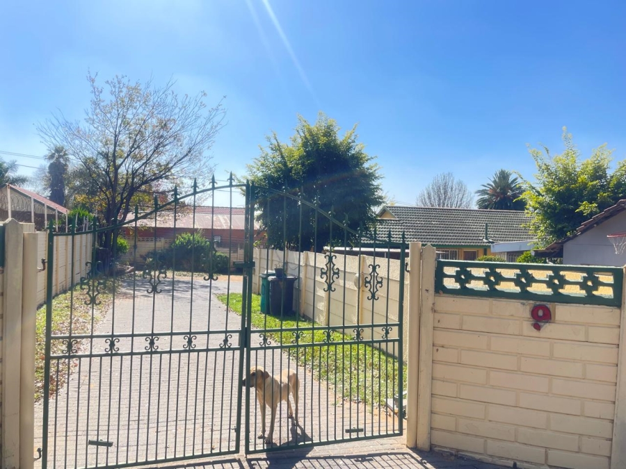 3 Bedroom Property for Sale in Tulisa Park Gauteng
