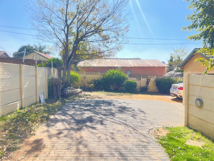 3 Bedroom Property for Sale in Tulisa Park Gauteng