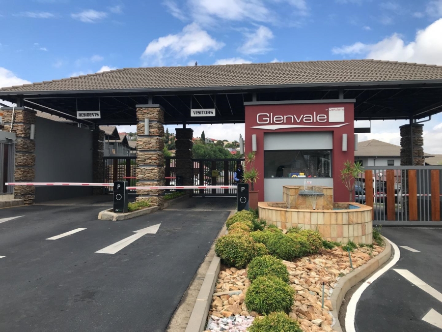 2 Bedroom Property for Sale in Glenanda Gauteng