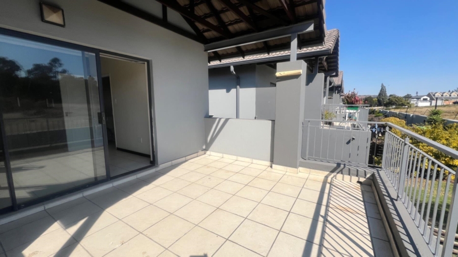 2 Bedroom Property for Sale in Glenanda Gauteng