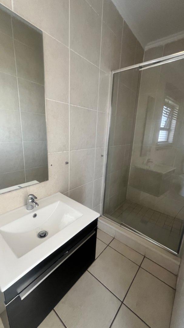 2 Bedroom Property for Sale in Glenanda Gauteng