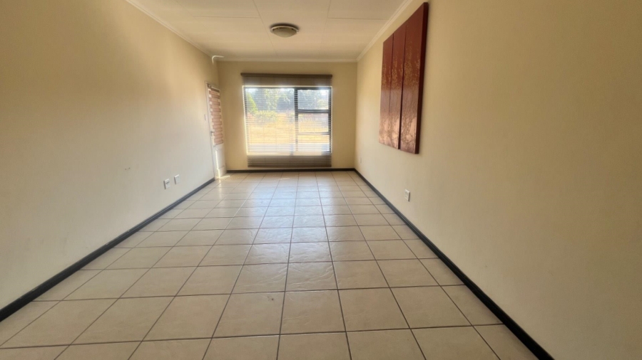 2 Bedroom Property for Sale in Glenanda Gauteng