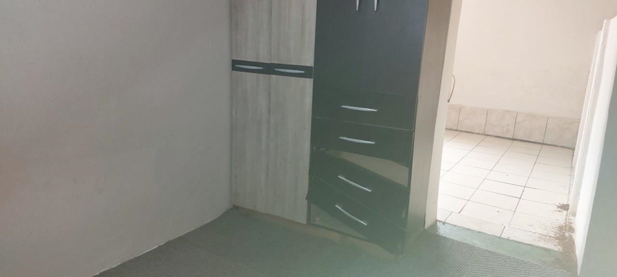 9 Bedroom Property for Sale in Tulisa Park Gauteng