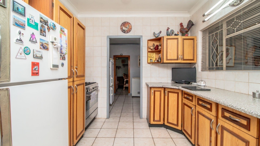 4 Bedroom Property for Sale in Farrarmere Gauteng
