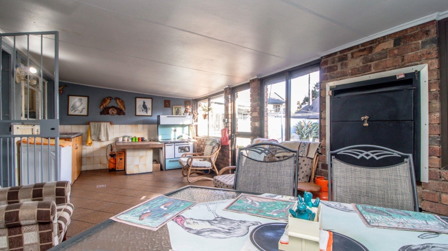 4 Bedroom Property for Sale in Farrarmere Gauteng