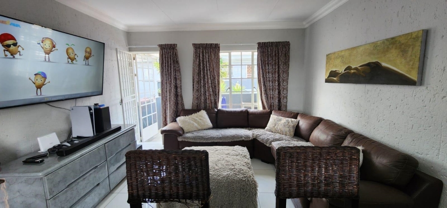 To Let 3 Bedroom Property for Rent in Bartlett Gauteng