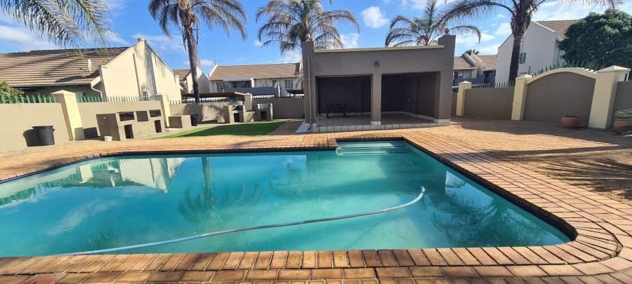 To Let 3 Bedroom Property for Rent in Bartlett Gauteng