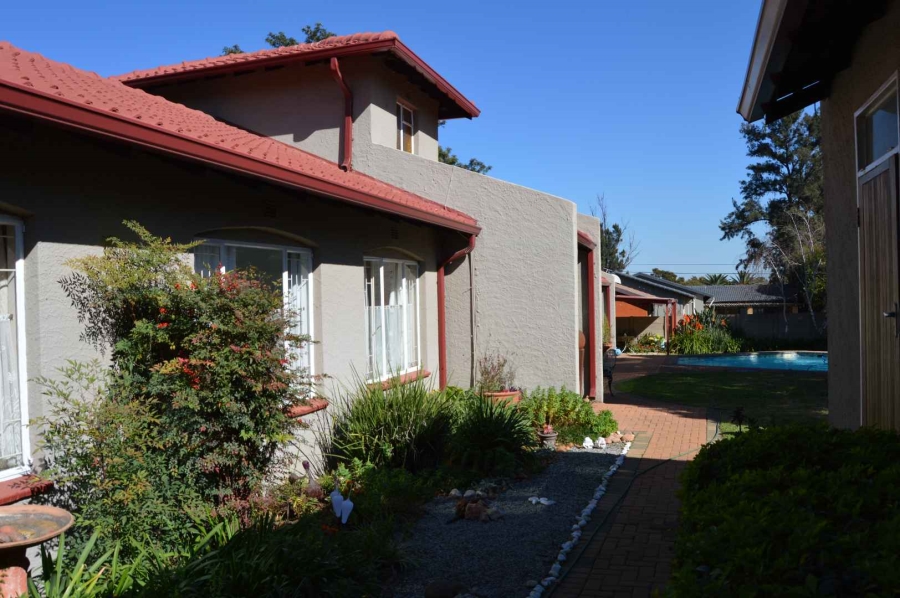 4 Bedroom Property for Sale in Brackendowns Gauteng