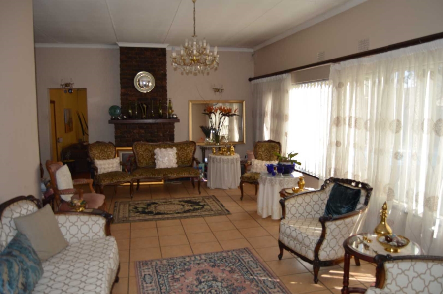 4 Bedroom Property for Sale in Brackendowns Gauteng