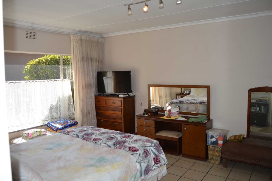 4 Bedroom Property for Sale in Brackendowns Gauteng
