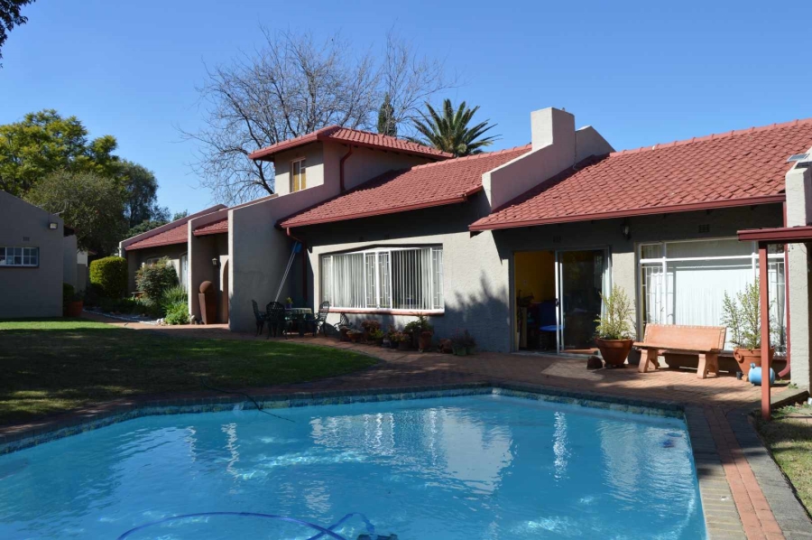 4 Bedroom Property for Sale in Brackendowns Gauteng