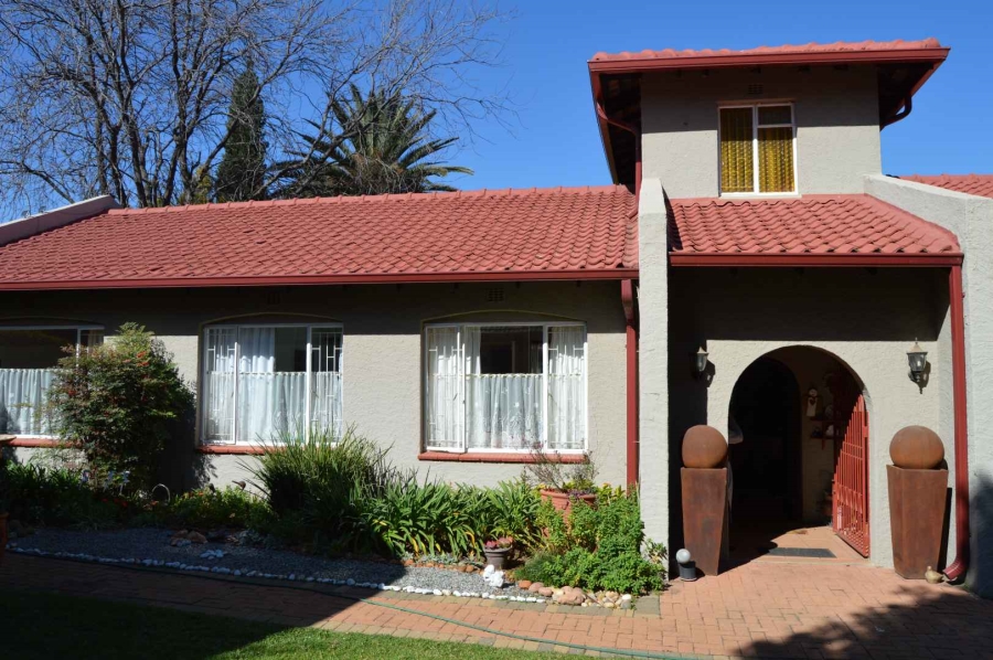 4 Bedroom Property for Sale in Brackendowns Gauteng