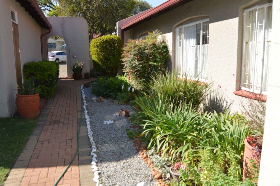 4 Bedroom Property for Sale in Brackendowns Gauteng