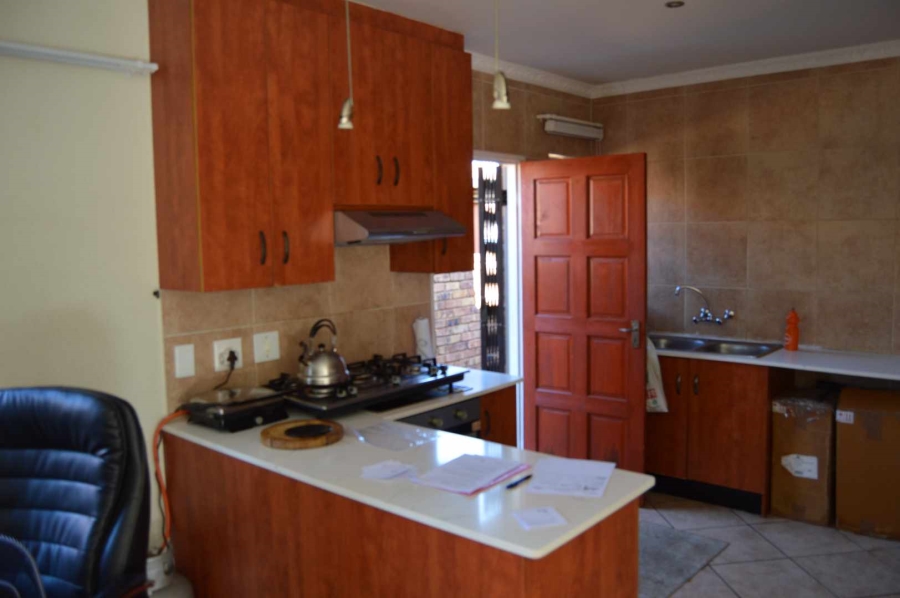 2 Bedroom Property for Sale in Albertsdal Gauteng