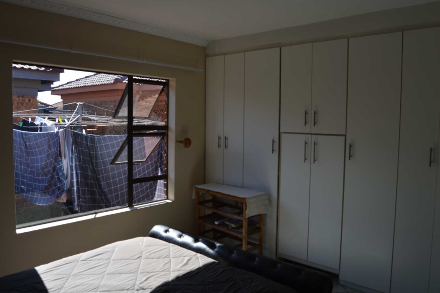 2 Bedroom Property for Sale in Albertsdal Gauteng