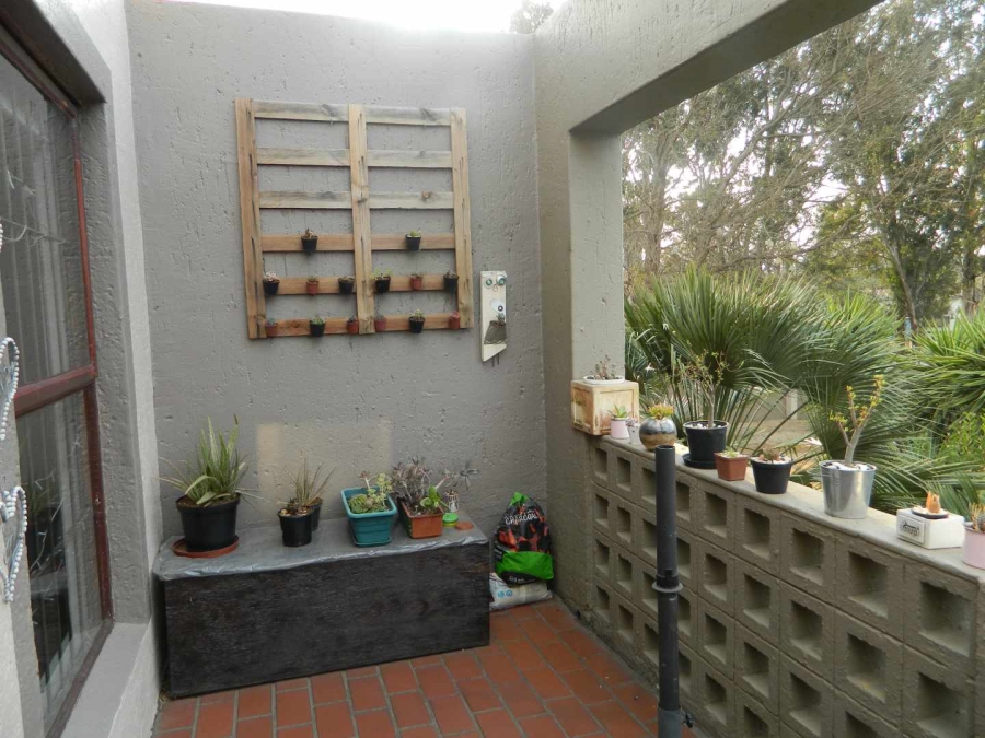 2 Bedroom Property for Sale in New Market Gauteng