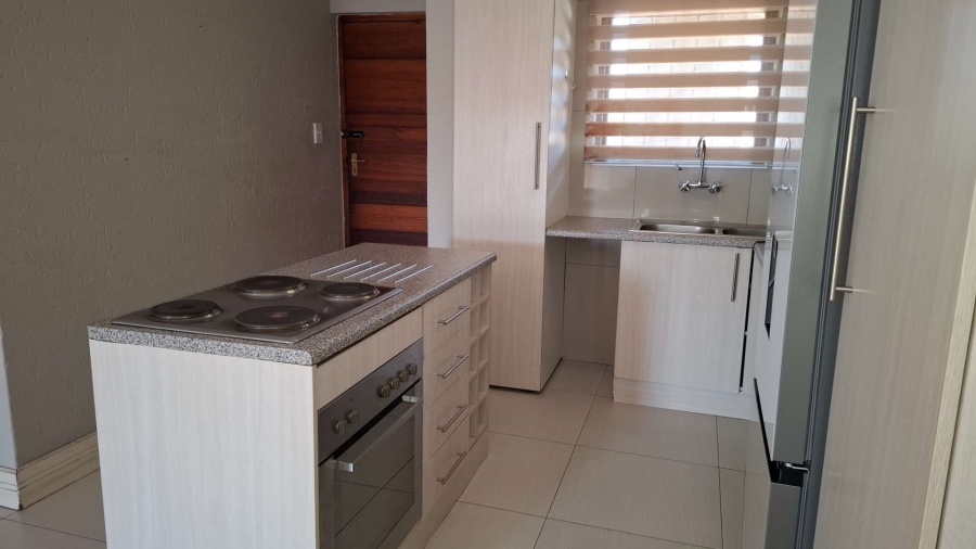 2 Bedroom Property for Sale in New Market Gauteng