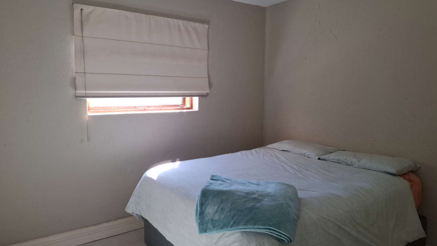 2 Bedroom Property for Sale in New Market Gauteng