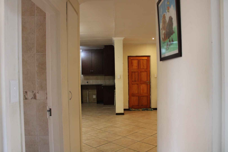 2 Bedroom Property for Sale in Albertsdal Gauteng