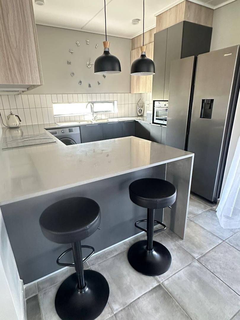 To Let 4 Bedroom Property for Rent in Lotus Gardens Gauteng
